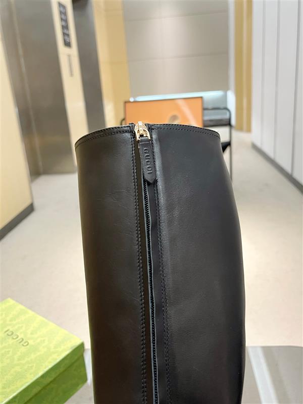 20243518136377 44015